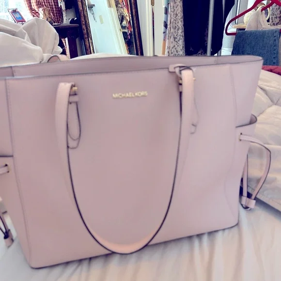 Michael Kors Poshmark Used Handbags Michael Kors Bags Gently Used